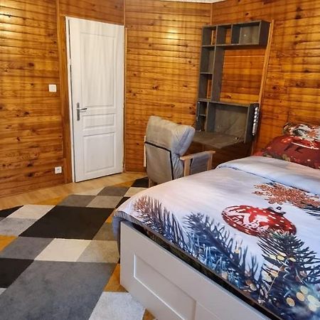 Chambre Privee Numero 1 Dans Un Superbe Appartement En Colocation Montataire Luaran gambar