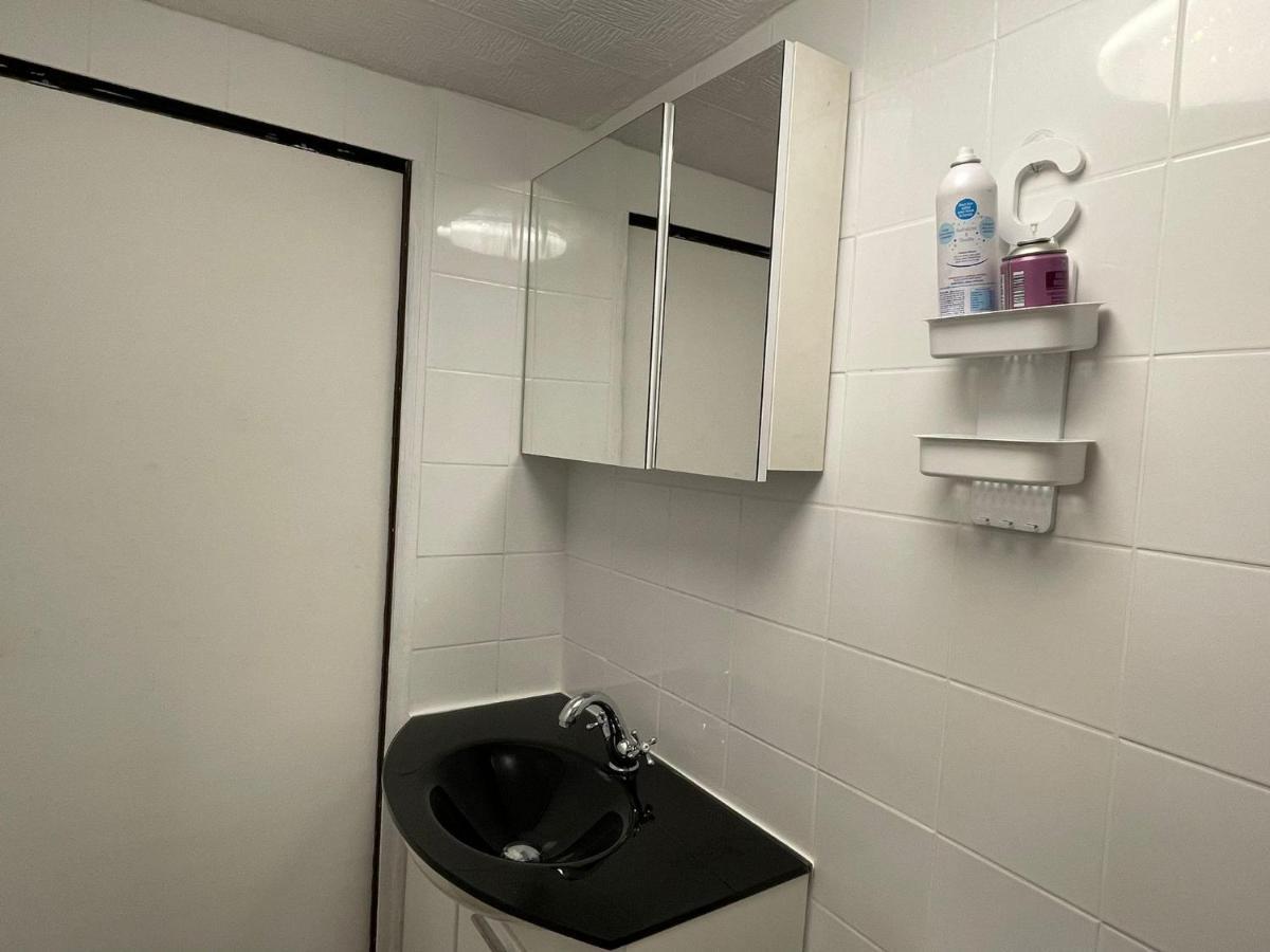 Chambre Privee Numero 1 Dans Un Superbe Appartement En Colocation Montataire Luaran gambar